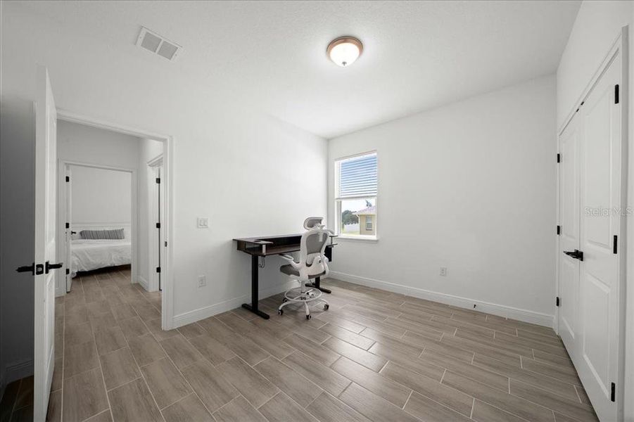 Image 50 of a home in .