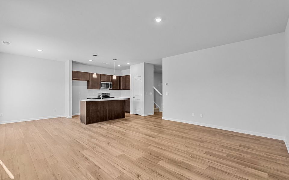 Spacious, unfurnished interior of a new home in Bell West, Kernersville (Image 17).