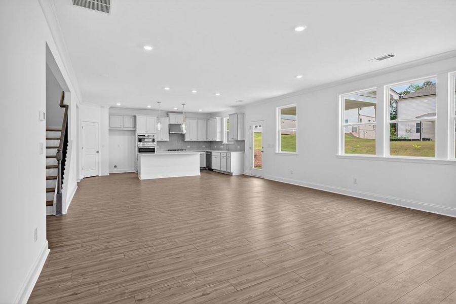 Spacious, unfurnished interior of a new home in Auburn Glen, Dacula (Image 28).