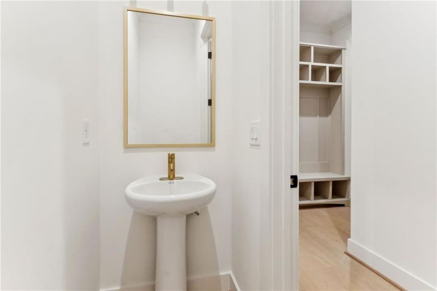 Furnished interior view inside a new home in , Dallas (Image 16). Furnished interior view inside a new home in , Dallas (Image 16).