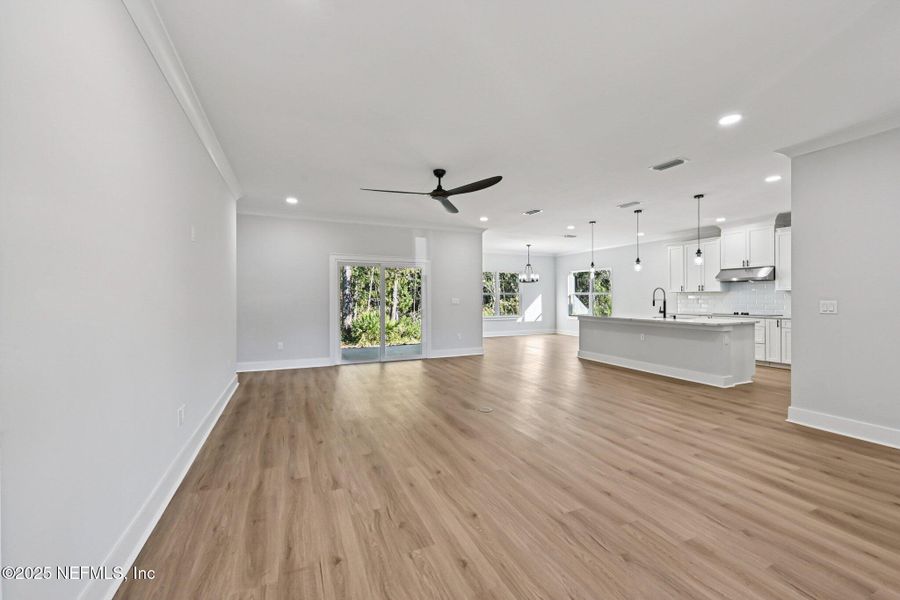 Spacious, unfurnished interior of a new home in , Fernandina Beach (Image 26).