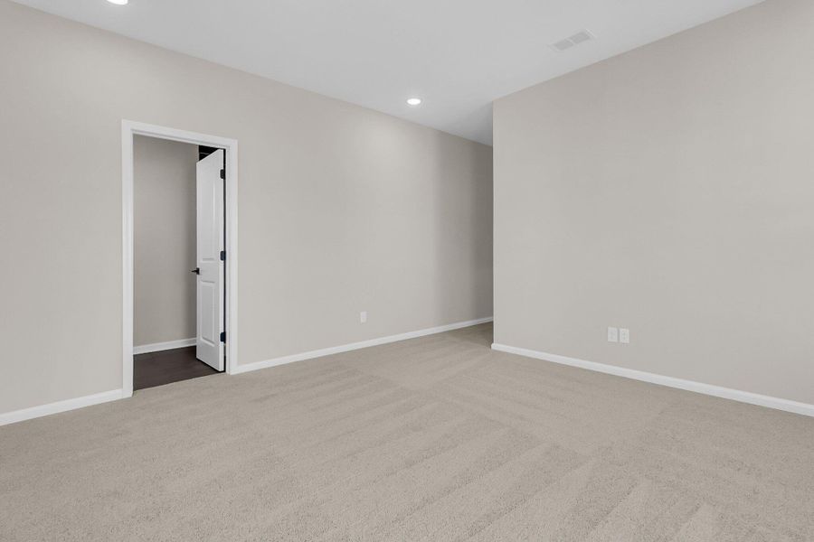 Spacious, unfurnished interior of a new home in Midtown at Nexton, Summerville (Image 15).