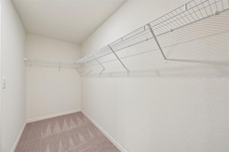 Spacious, unfurnished interior of a new home in Sugarmill Woods, Homosassa (Image 23). Spacious, unfurnished interior of a new home in Sugarmill Woods, Homosassa (Image 23).