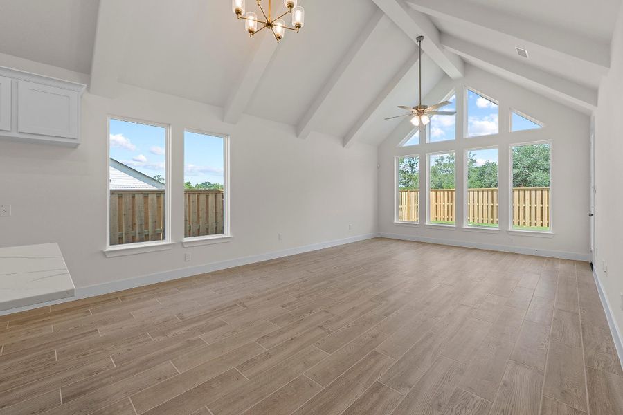 Spacious, unfurnished interior of a new home in Parmer Ranch, Georgetown (Image 20).