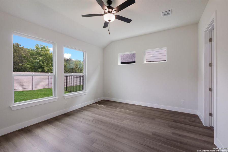 Spacious, unfurnished interior of a new home in Crown Ridge Manor, San Antonio (Image 21).