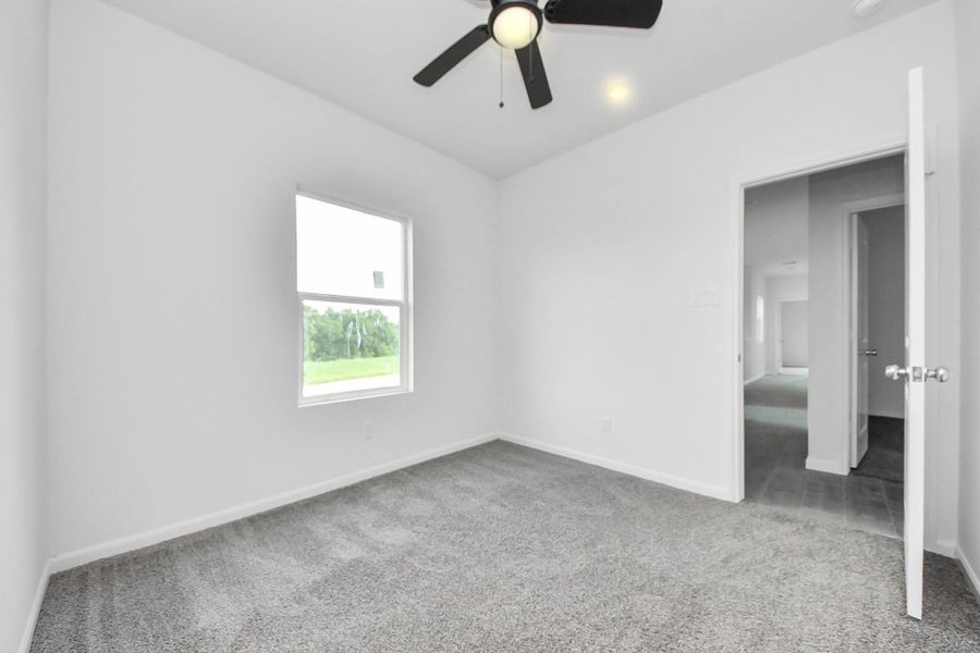 Spacious, unfurnished interior of a new home in , Houston (Image 16).