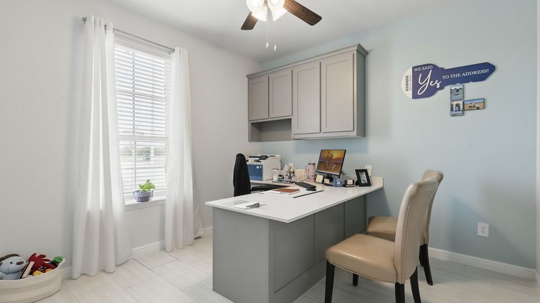 Furnished interior view inside a new home in Vista Park, Decatur (Image 34).