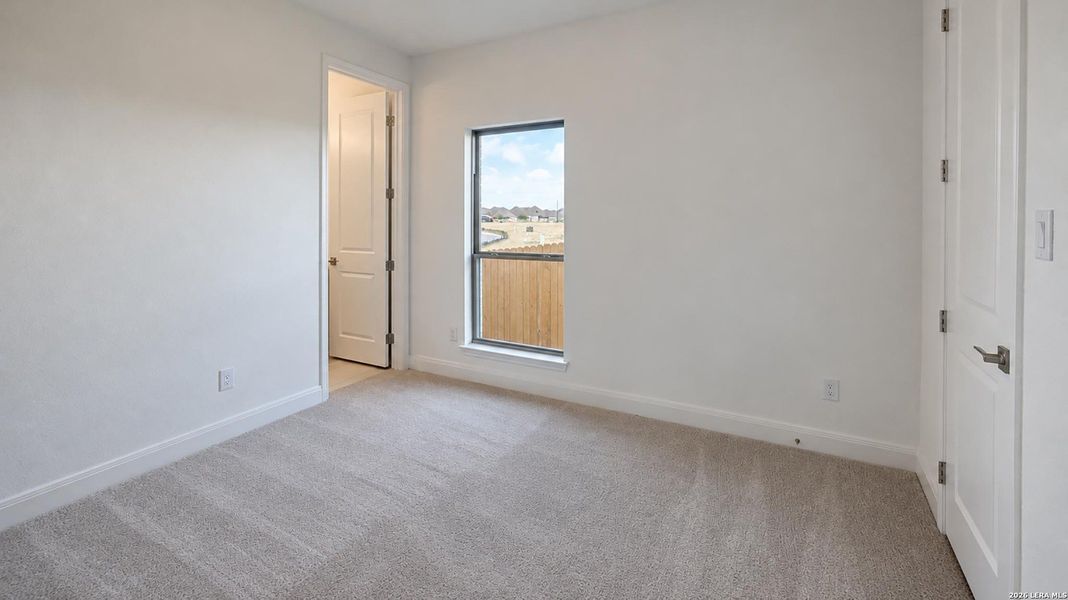 Spacious, unfurnished interior of a new home in Meadows of Mill Creek, Seguin (Image 18).
