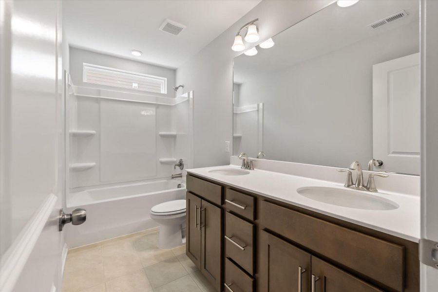 Furnished interior view inside a new home in Parker's Preserve, Ridgeville (Image 9).