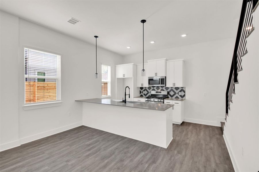 Image 32 of a home in .