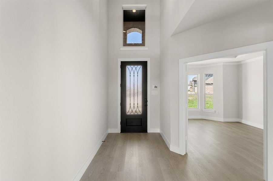 03. 9705 Merlos - Entry