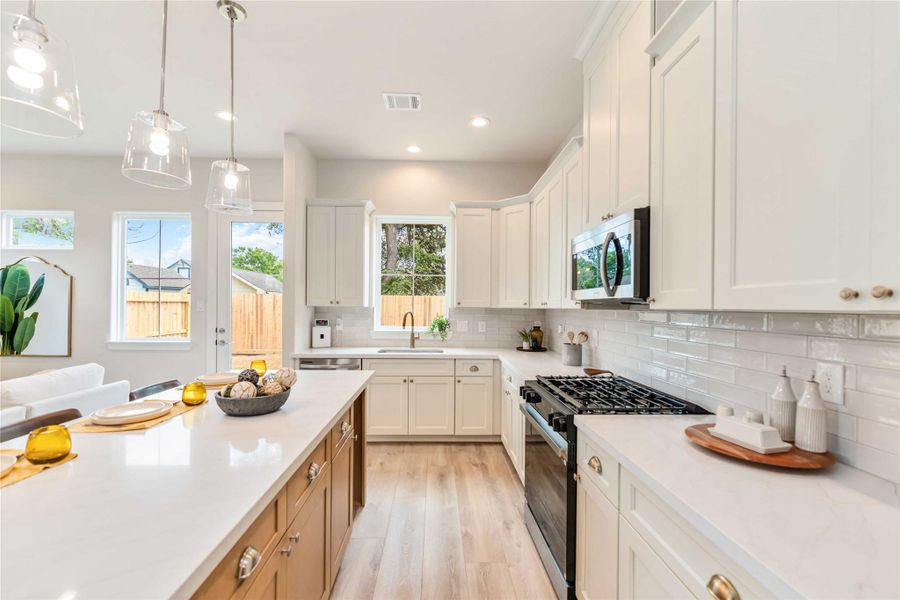 Furnished interior view inside a new home in , Houston (Image 14).