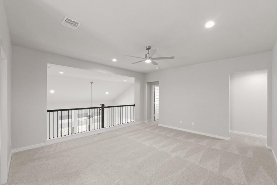 Spacious, unfurnished interior of a new home in Briarwood Crossing, Rosenberg (Image 26).