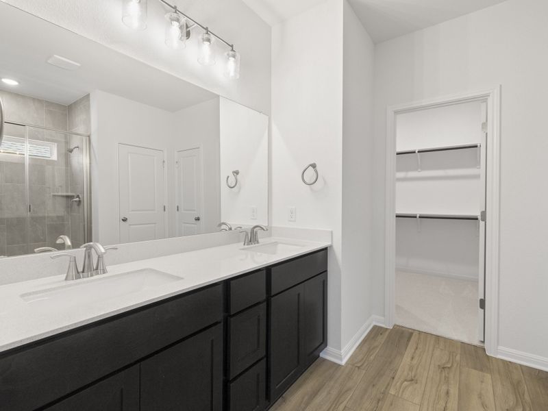 Furnished interior view inside a new home in Grande Estates, Bertram (Image 20).