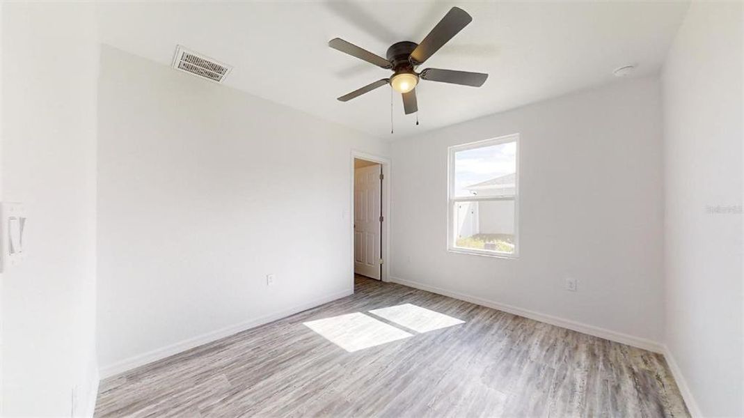 Spacious, unfurnished interior of a new home in , Dunnellon (Image 29).