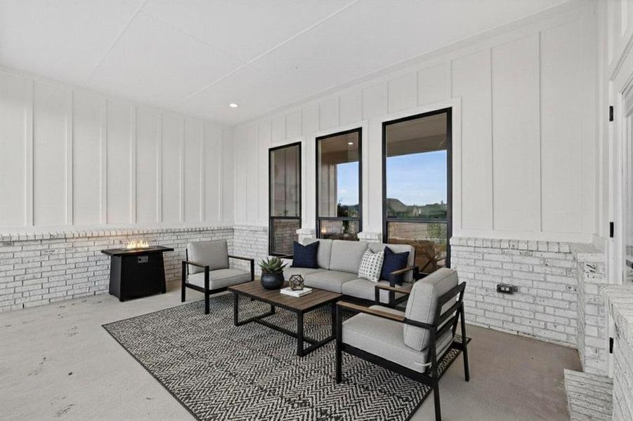 View of patio (Virtual Stage)