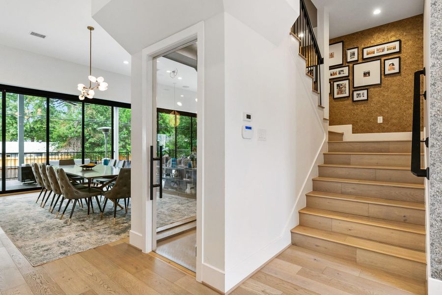 Furnished interior view inside a new home in , Houston (Image 26). Furnished interior view inside a new home in , Houston (Image 26).