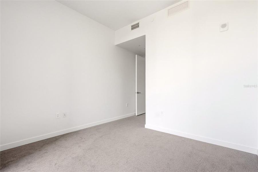 Spacious, unfurnished interior of a new home in , St. Petersburg (Image 50). Spacious, unfurnished interior of a new home in , St. Petersburg (Image 50).