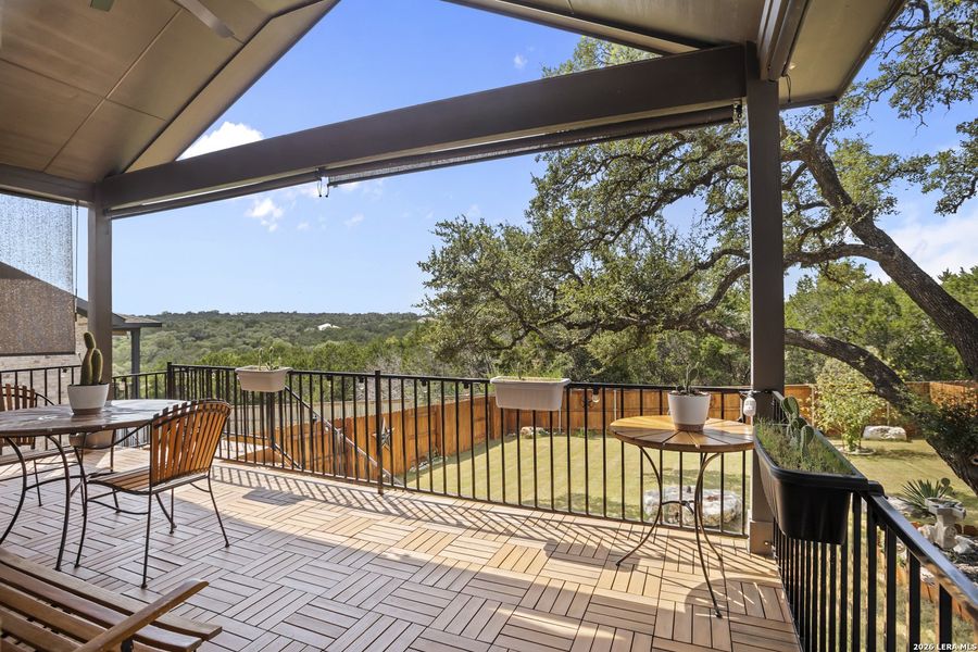 Exterior details and patio area of a home in , San Marcos (Image 3).