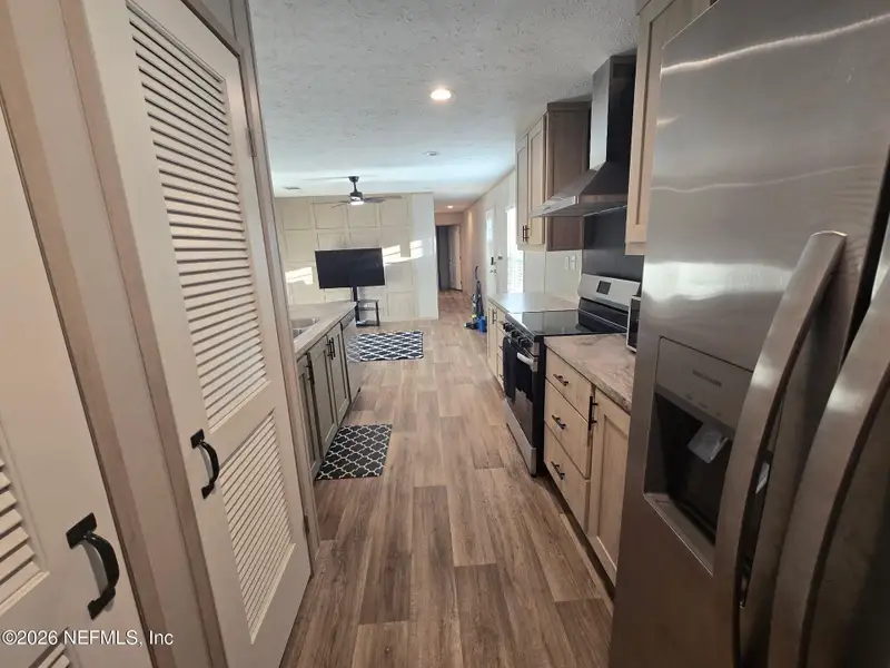 Furnished interior view inside a new home in , Callahan (Image 9).