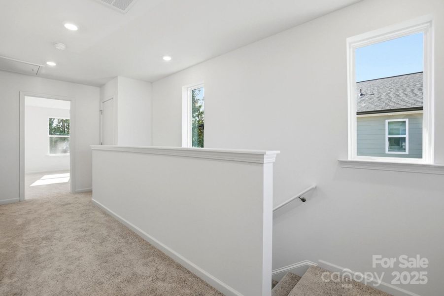 Spacious, unfurnished interior of a new home in Bellina, York (Image 23).