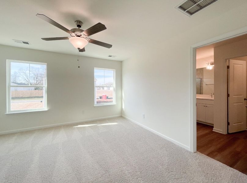 Spacious, unfurnished interior of a new home in Bellevue Townhomes, Greenville (Image 18).