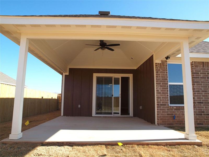 View of patio / terrace with ceiling fan