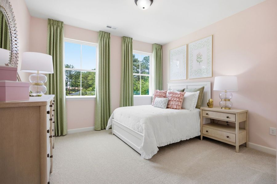 Representative furnished interior of a home built from the The Ashport K by Davidson Homes LLC in Montrose, Aberdeen (Image 41).