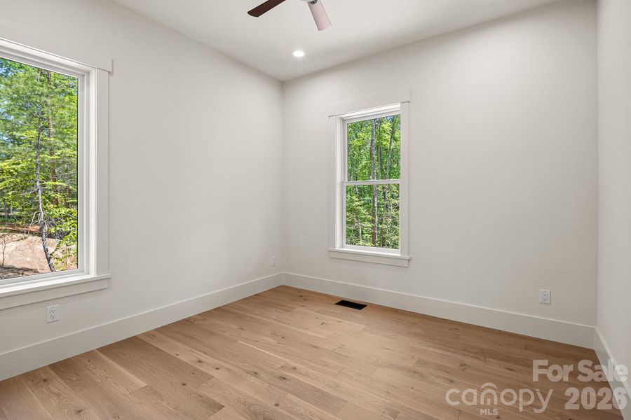 Spacious, unfurnished interior of a new home in , Etowah (Image 33).