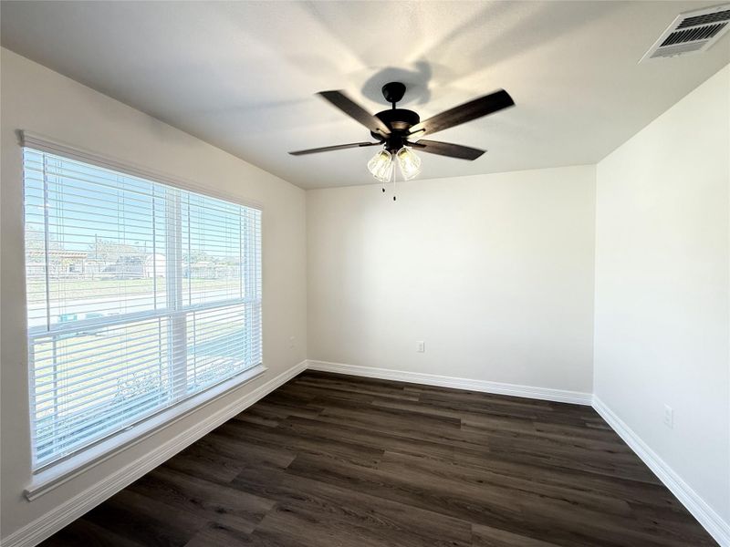 Spacious, unfurnished interior of a new home in , Belton (Image 28).