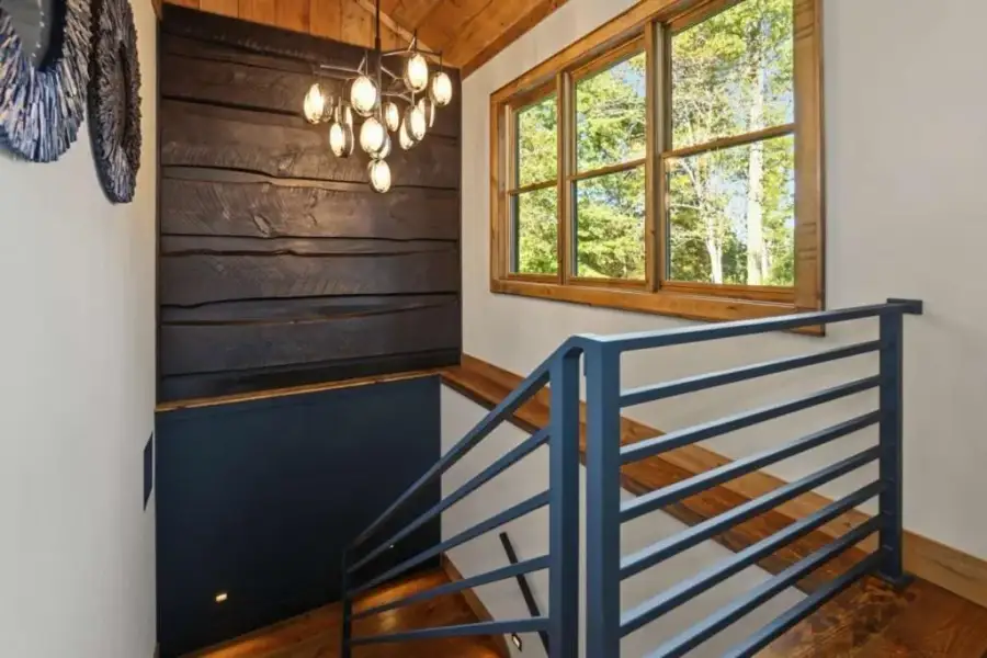 Image 49 of a home in .