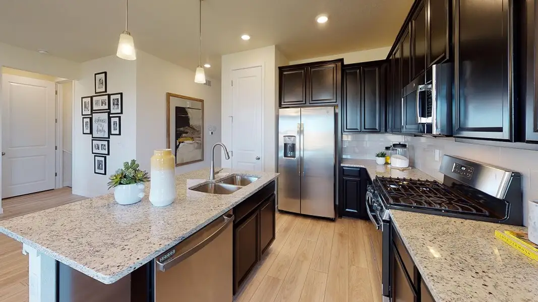 081325 1366 Snowmass Kitchen 2of2 F1 081325 1366 Snowmass Kitchen 2of2 F1