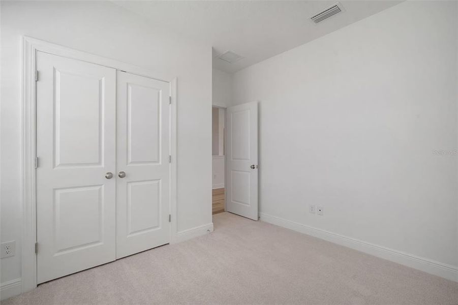 Spacious, unfurnished interior of a new home in North River Ranch, Parrish (Image 29).