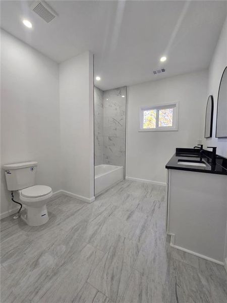 Spacious, unfurnished interior of a new home in , Covington (Image 11).