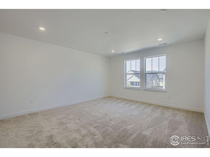 Spacious, unfurnished interior of a new home in Riano Ridge, Loveland (Image 14).