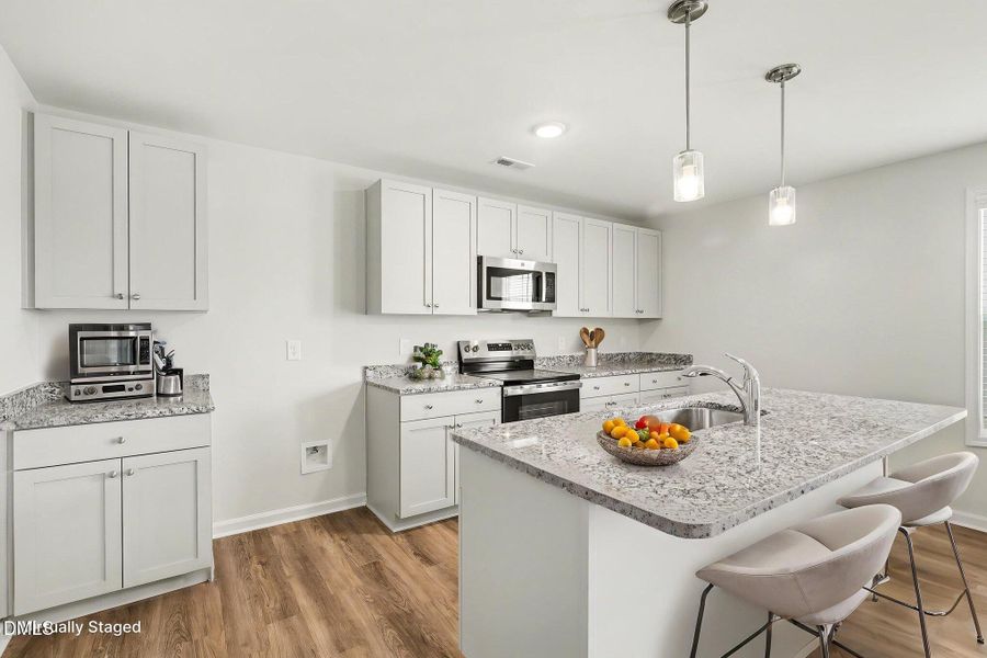 016_img_5012_-kitchen_rm_160