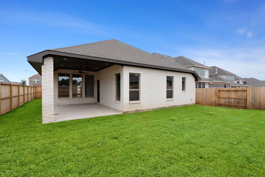 Exterior details and patio area of a home in Escondido, Magnolia (Image 22). Exterior details and patio area of a home in Escondido, Magnolia (Image 22).