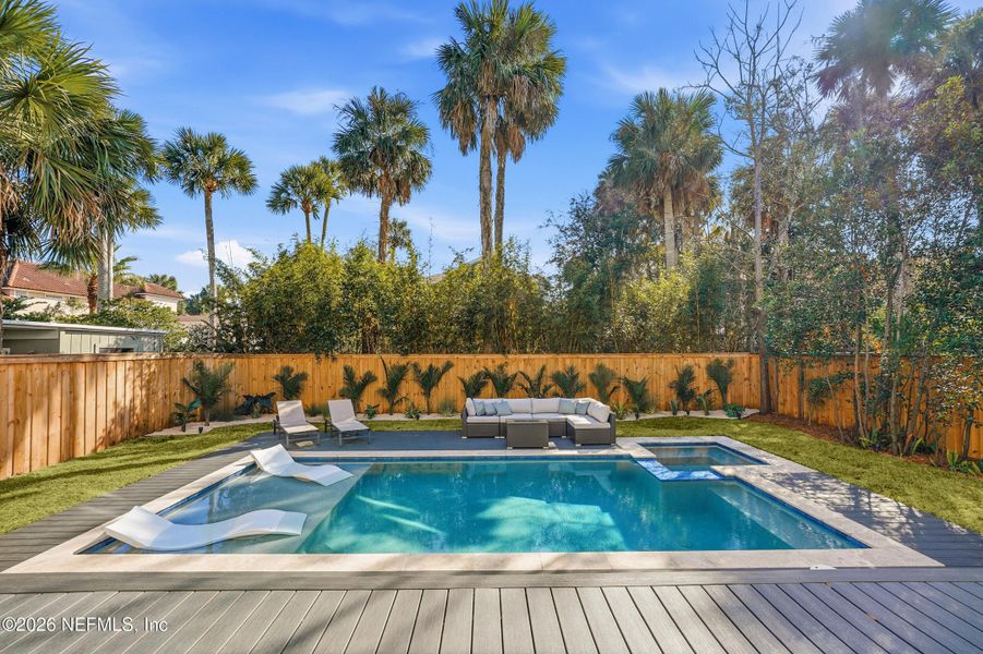 Exterior details and patio area of a home in , Atlantic Beach (Image 32).