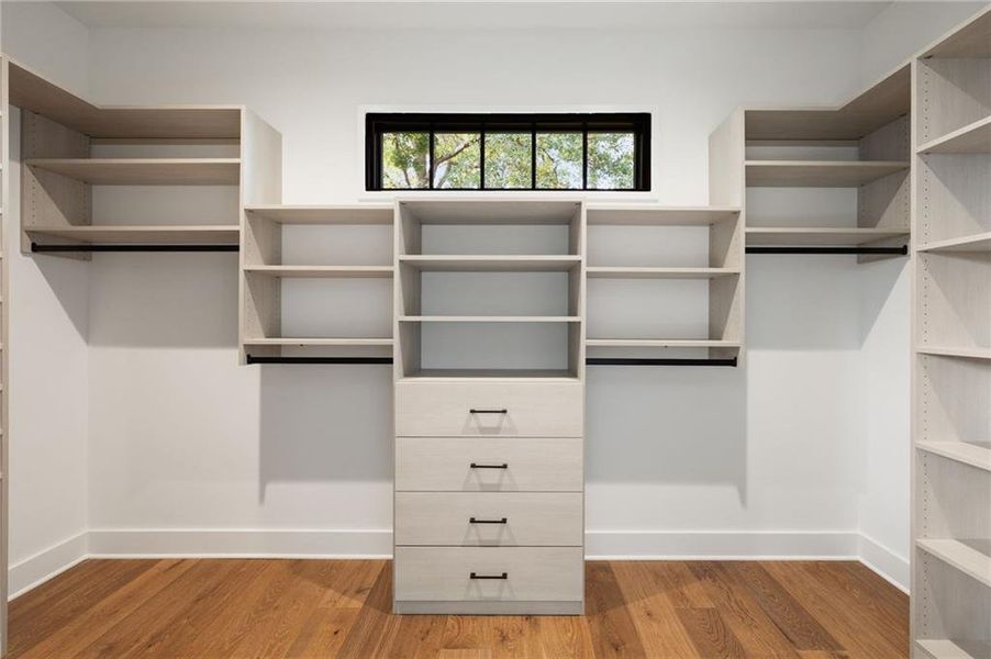 Image 47 of a home in .