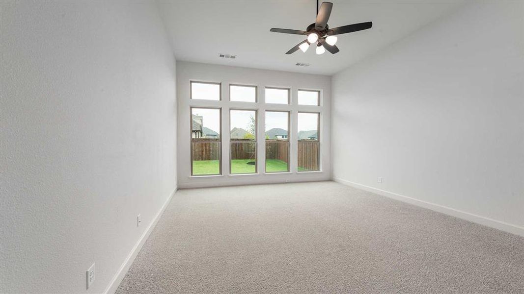 Spacious, unfurnished interior of a new home in The Lakes Of Somercrest 60', Midlothian (Image 23). Spacious, unfurnished interior of a new home in The Lakes Of Somercrest 60', Midlothian (Image 23).