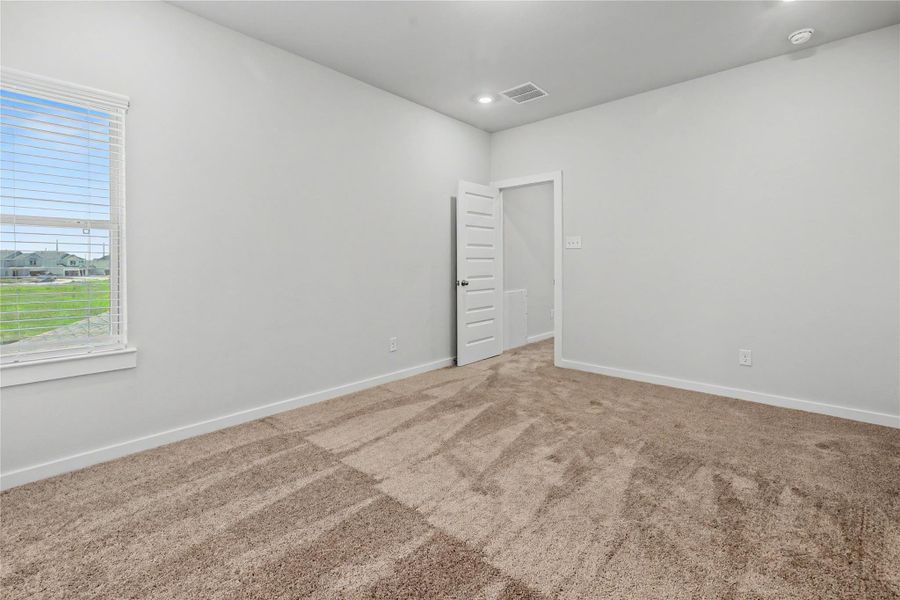 Spacious, unfurnished interior of a new home in Glendale Lakes, Arcola (Image 30). Spacious, unfurnished interior of a new home in Glendale Lakes, Arcola (Image 30).