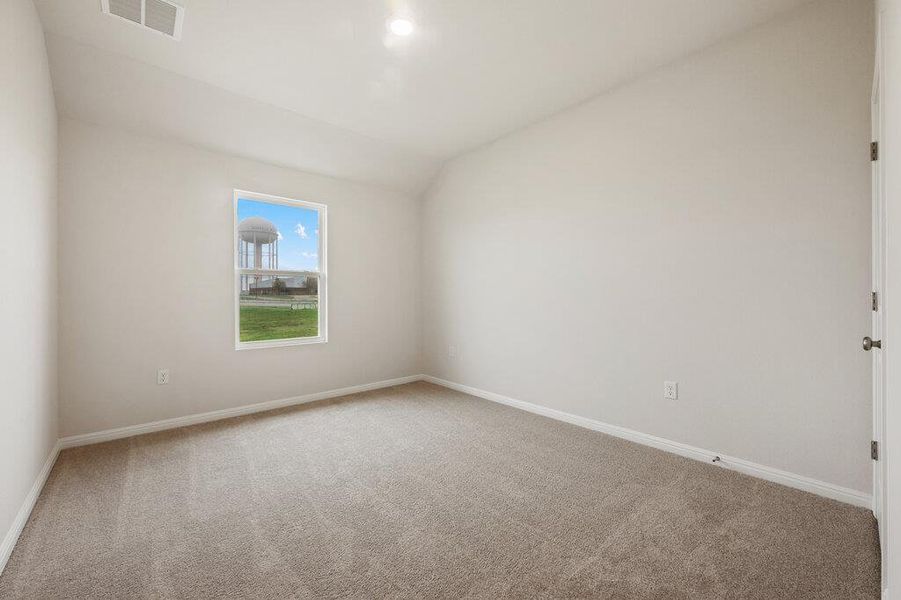 Spacious, unfurnished interior of a new home in Covered Bridge, Hutto (Image 35).
