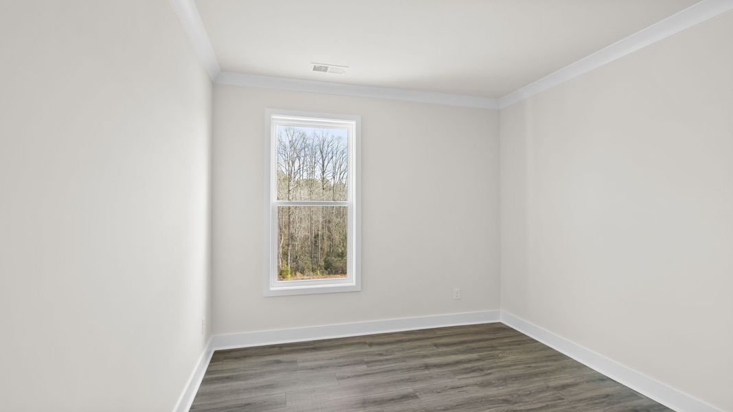 Spacious, unfurnished interior of a new home in Hemlock, Williamston (Image 22).