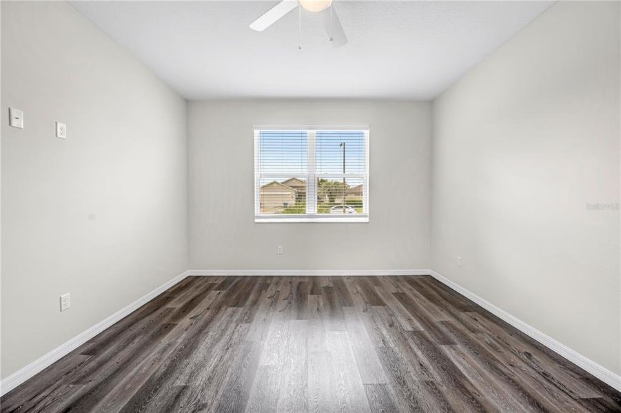 Spacious, unfurnished interior of a new home in , Weeki Wachee (Image 38).