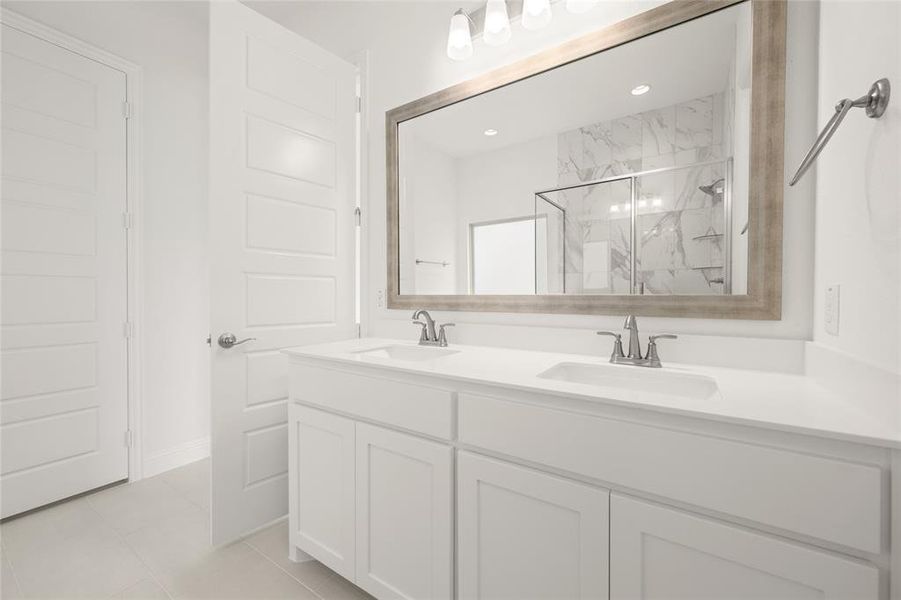 1540 Euclid- Primary Suite-5