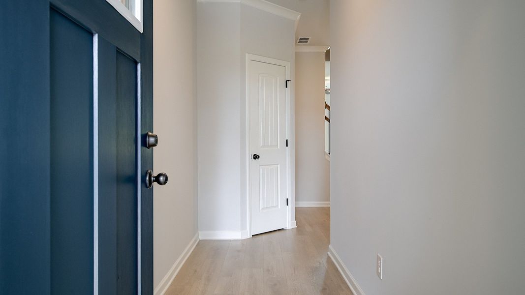 Spacious, unfurnished interior of a new home in Langley Overlook, Loganville (Image 20).