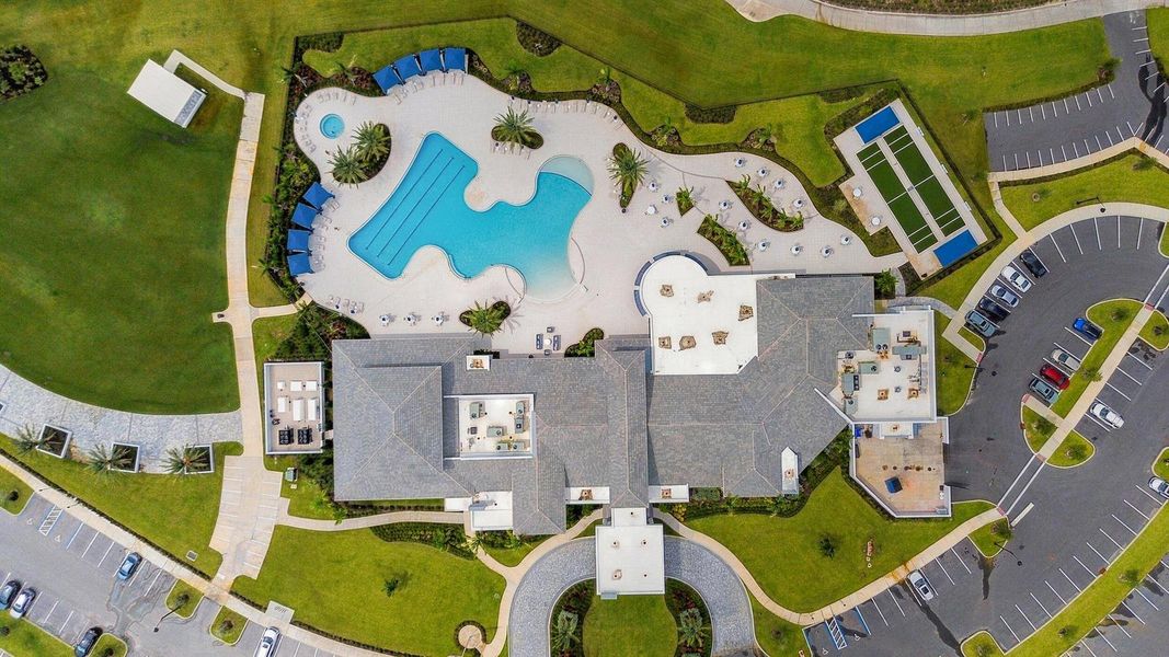 Clubhouse and Resort-Style Pool Clubhouse and Resort-Style Pool