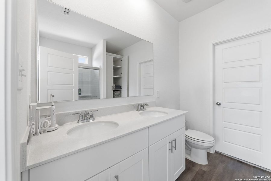 Furnished interior view inside a new home in Corley Farms, Boerne (Image 7).