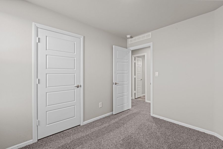 Representative unfurnished interior of a home built from the Gulfport by D.R. Horton in Yukon Ridge, Odessa (Image 25). Representative unfurnished interior of a home built from the Gulfport by D.R. Horton in Yukon Ridge, Odessa (Image 25).