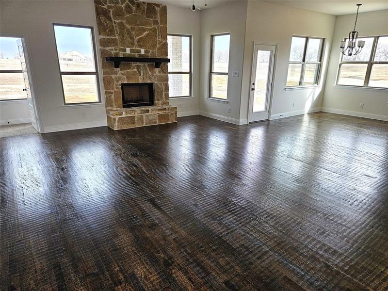 Spacious, unfurnished interior of a new home in Corner Stone Ranch, Howe (Image 32).
